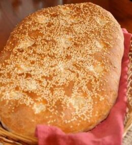 Λαγάνα με σουσάμι